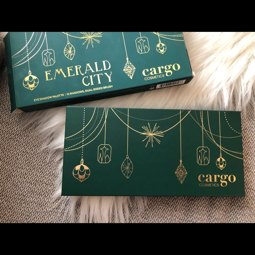 Emerald City eye shadow palette